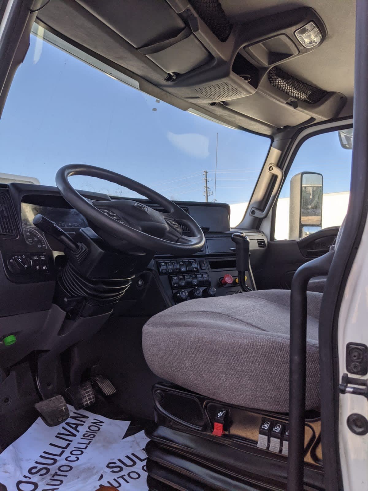 2019 Navistar International LT625 DAYCAB T/A 814377