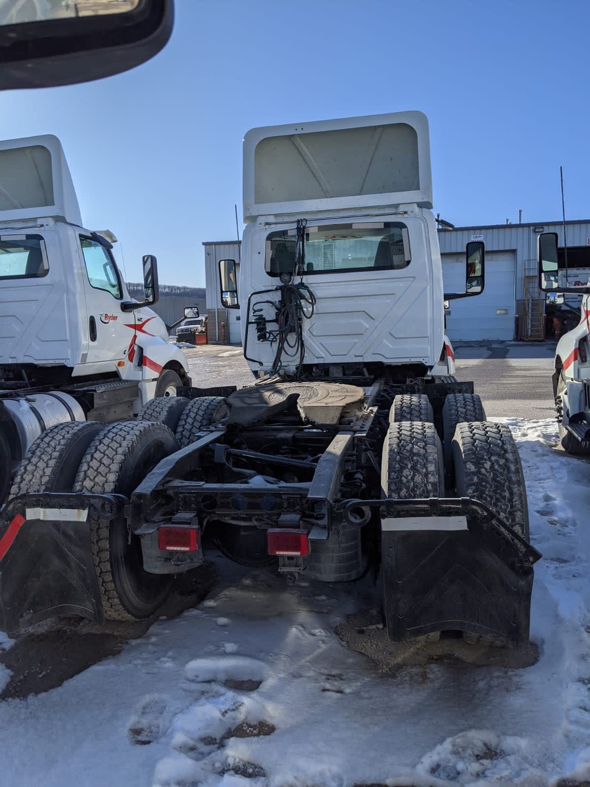 2019 Navistar International LT625 DAYCAB T/A 814378