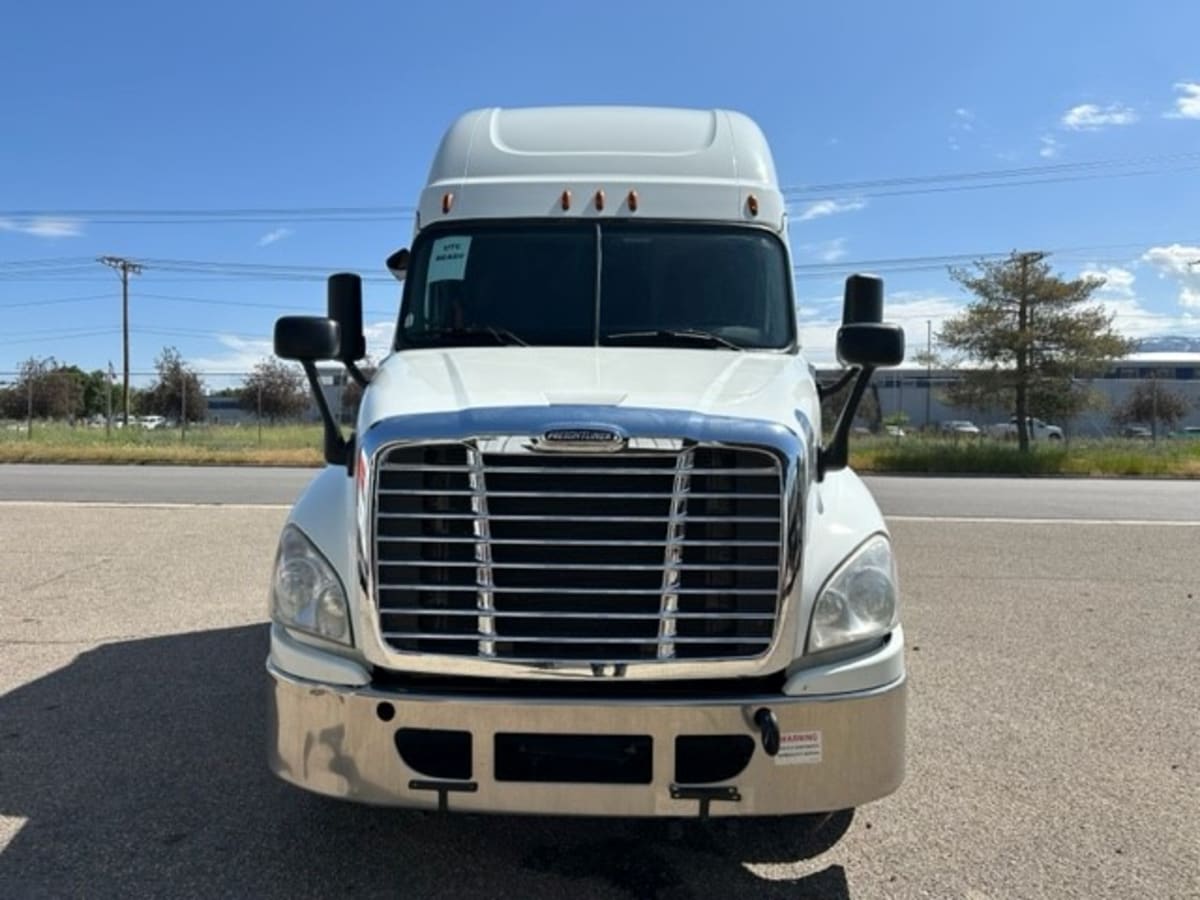 2019 Freightliner/Mercedes CASCADIA 125 865211