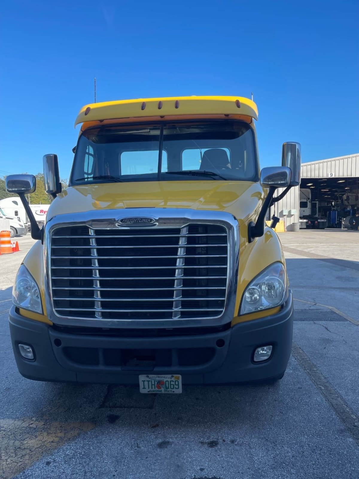 2019 Freightliner/Mercedes CASCADIA 113 874557