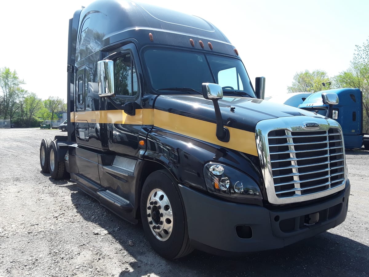 2020 Freightliner/Mercedes CASCADIA 125 879909