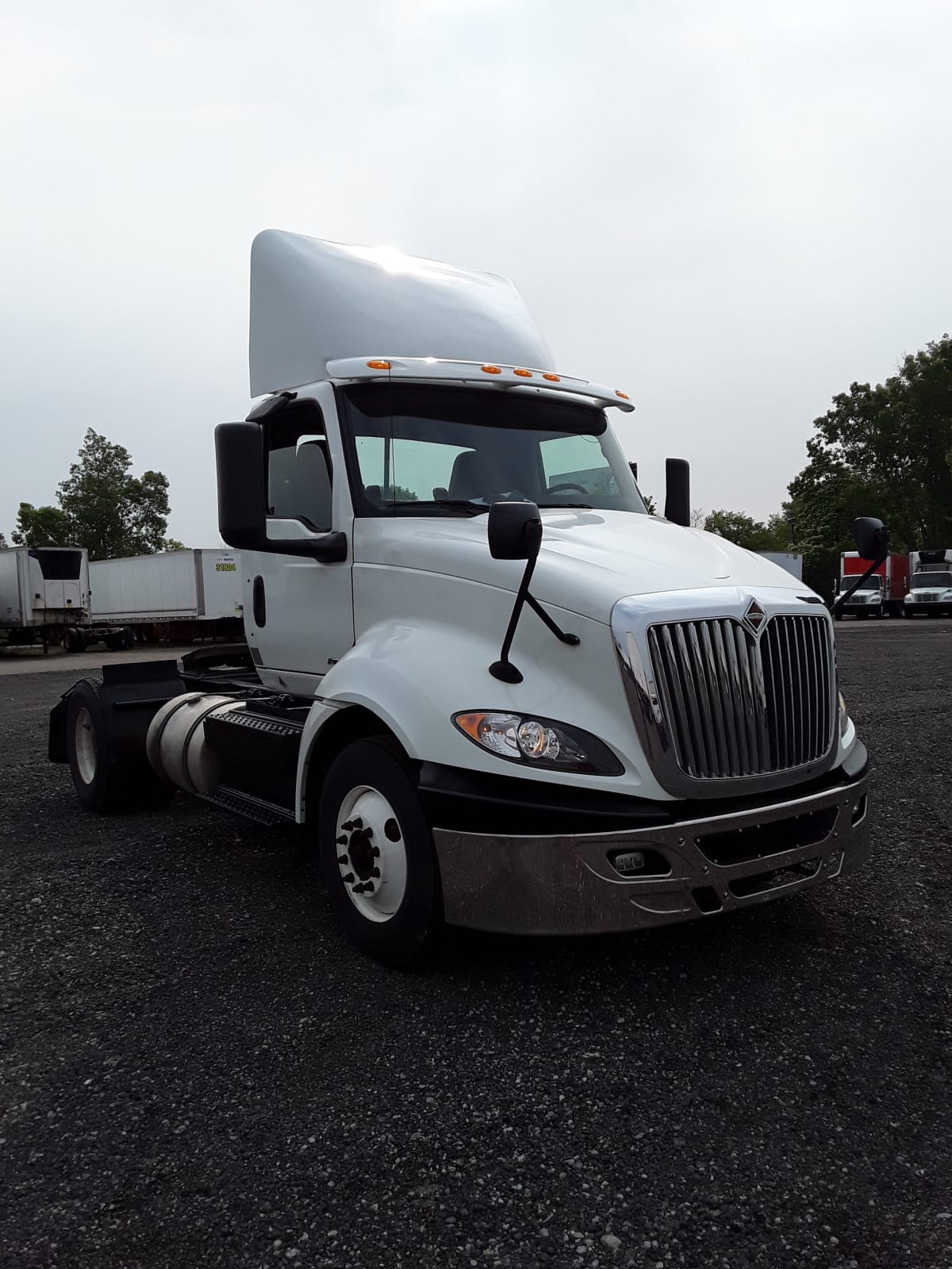 2019 Navistar International RH613 DAYCAB S/A 880356