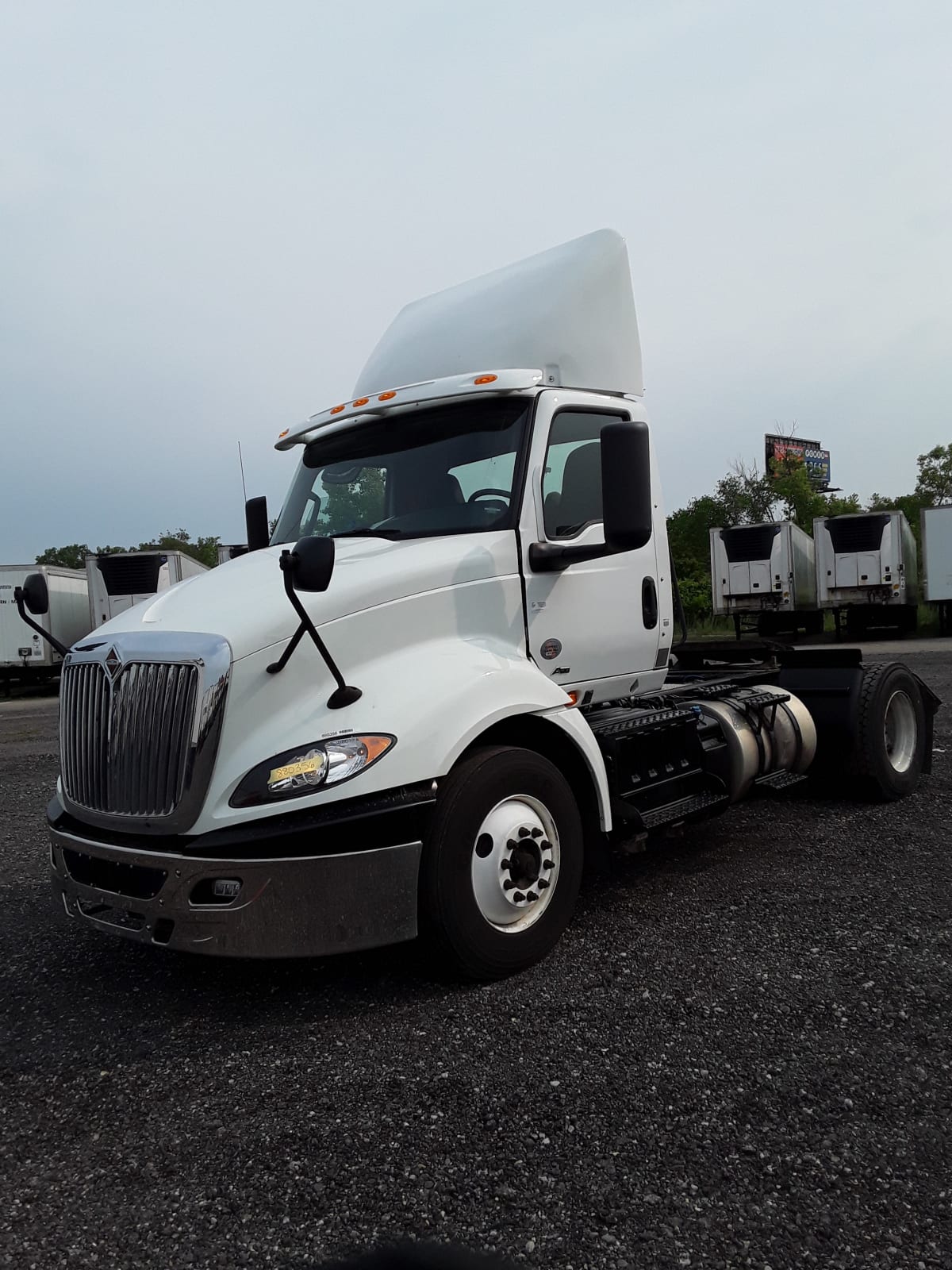 2019 Navistar International RH613 DAYCAB S/A 880356