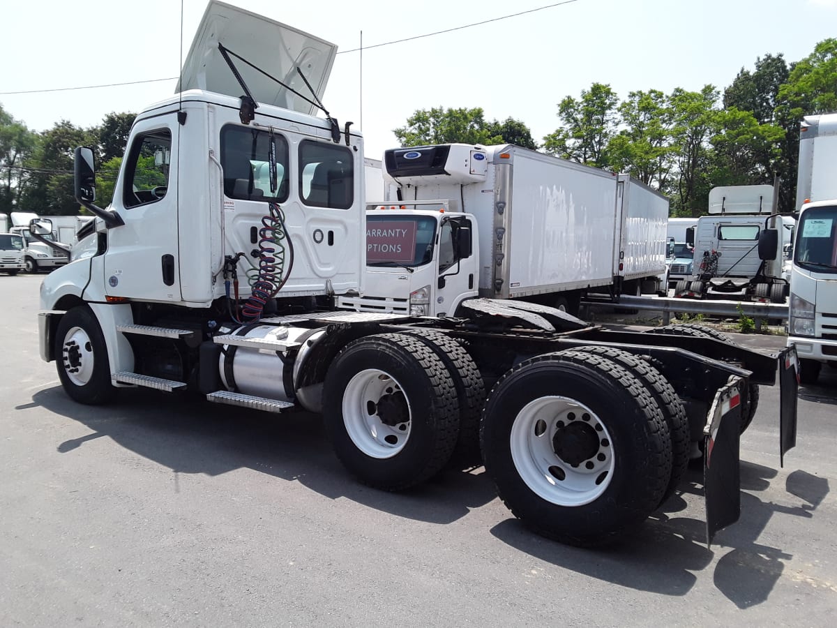 2020 Freightliner/Mercedes NEW CASCADIA PX12664 884468