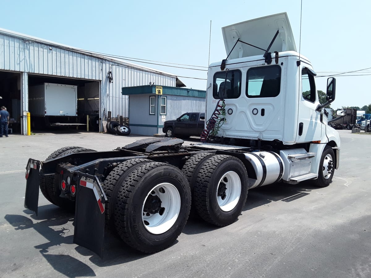 2020 Freightliner/Mercedes NEW CASCADIA PX12664 884468