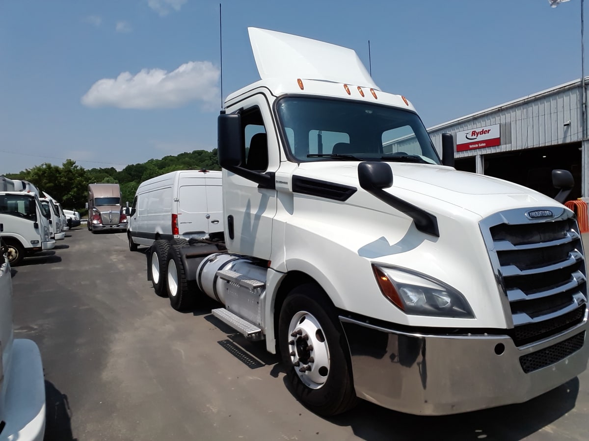 2020 Freightliner/Mercedes NEW CASCADIA PX12664 884468