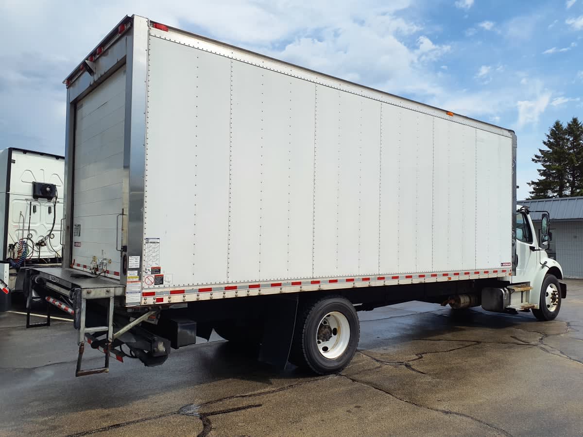 2020 Freightliner M2 106 200057