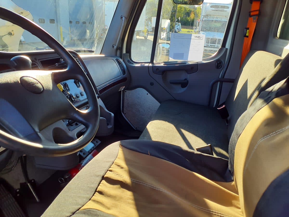 2020 Freightliner/Mercedes M2 106 200058
