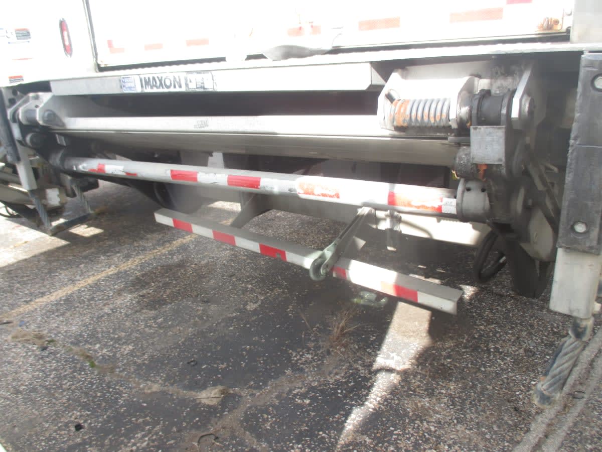 2020 Freightliner/Mercedes M2 106 200059