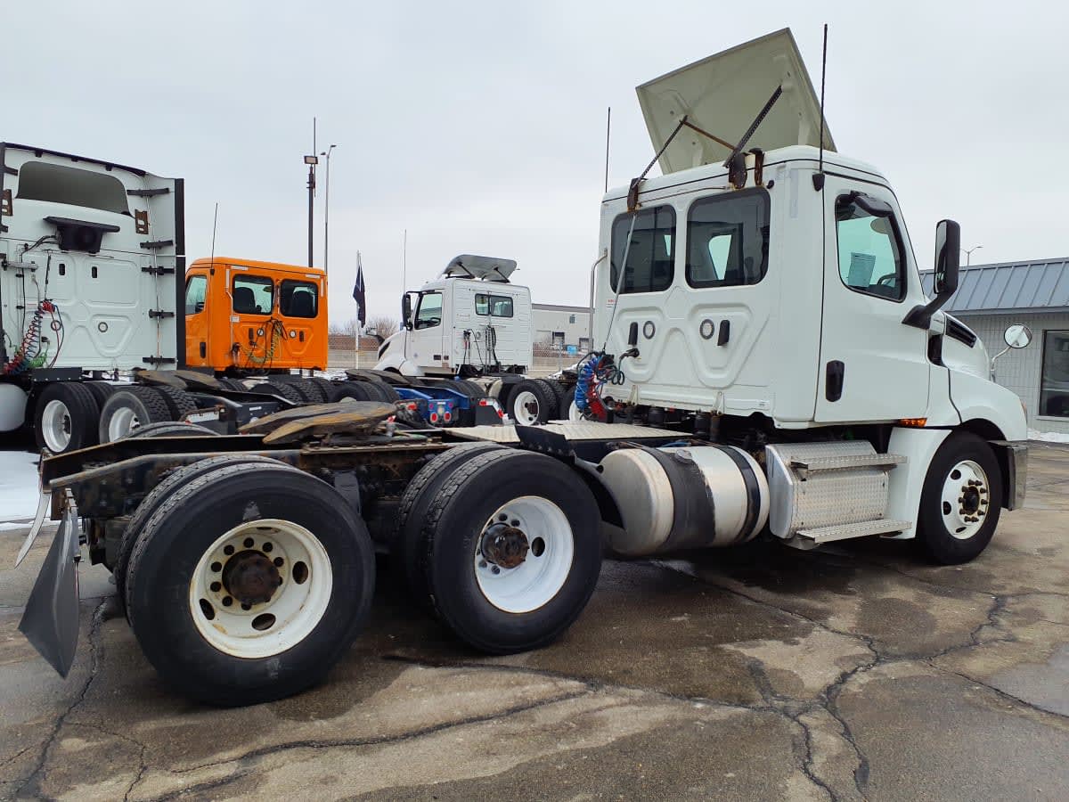 2020 Freightliner/Mercedes NEW CASCADIA PX12664 200170
