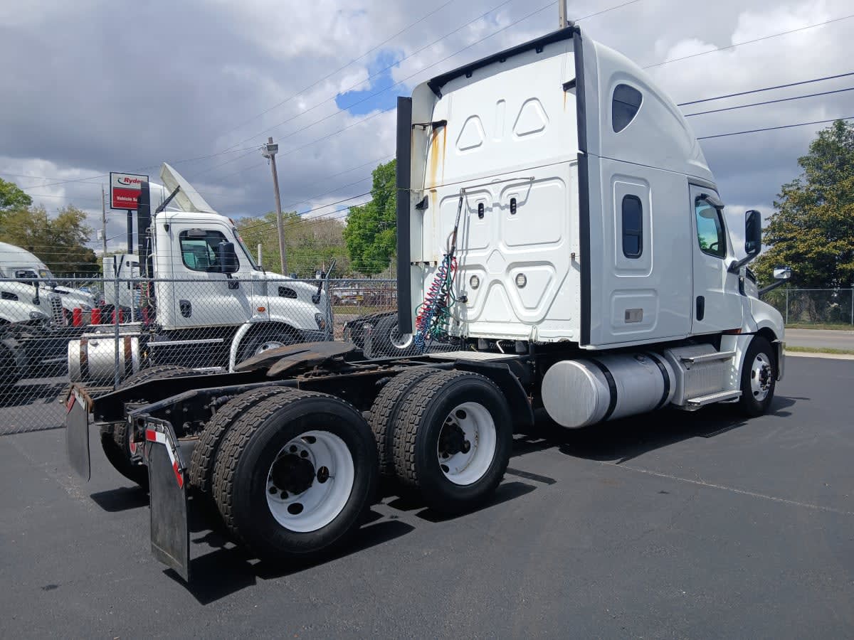2020 Freightliner - image 4
