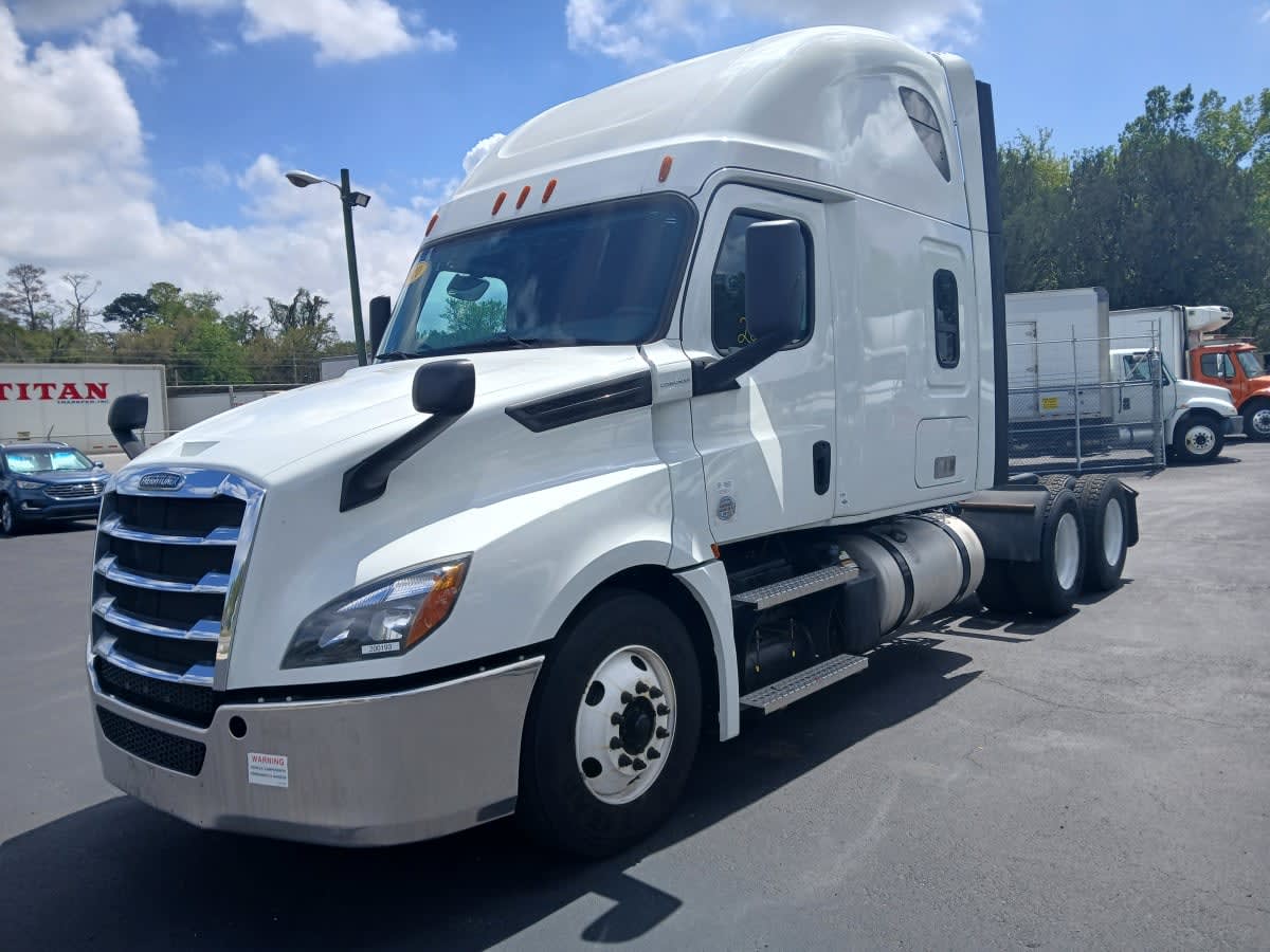 2020 Freightliner - image 3