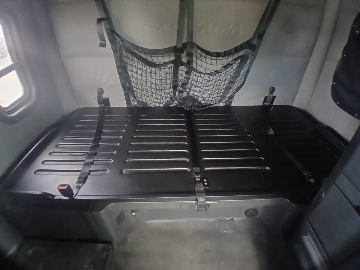 2020 Freightliner - image 8