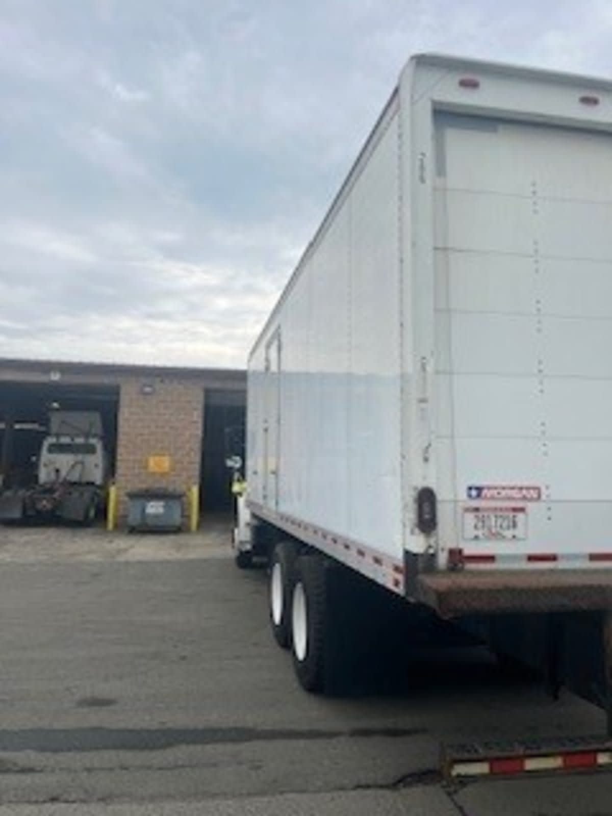 2020 Freightliner/Mercedes M2 106 200206