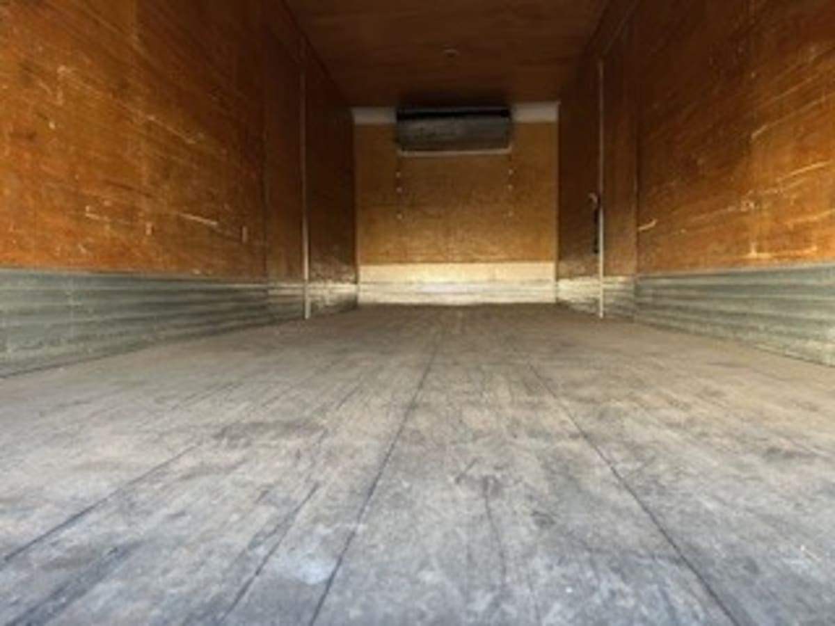 2020 Freightliner/Mercedes M2 106 200208