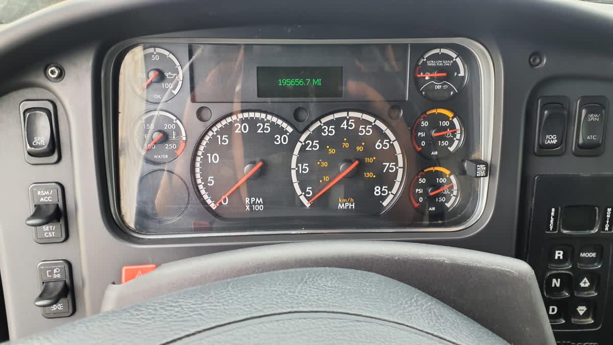 2021 Freightliner/Mercedes M2 106 200828