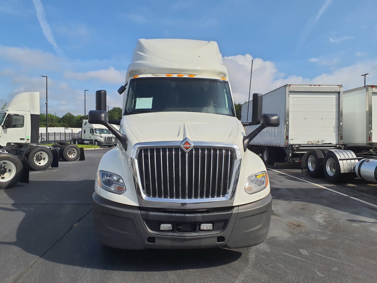 2021 Navistar International LT625 SLPR CAB 201644