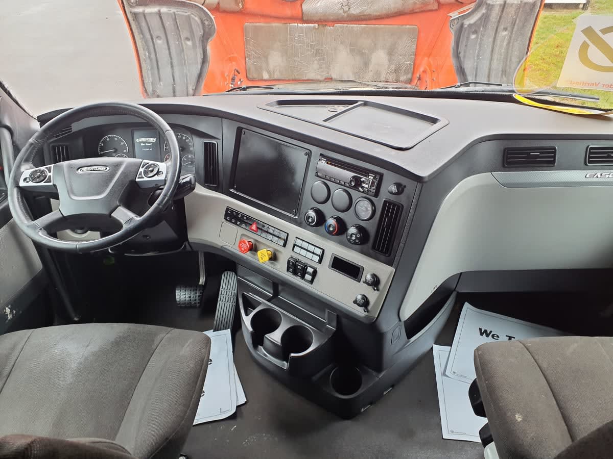 2021 Freightliner/Mercedes NEW CASCADIA PX12664 201819