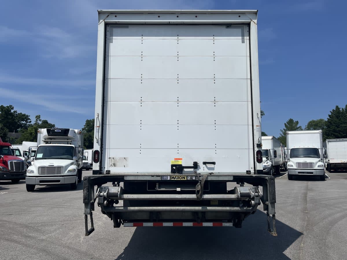 2021 Freightliner M2 106 in Beltsville, MD — photo 5