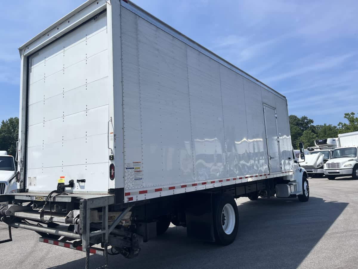 2021 Freightliner M2 106 in Beltsville, MD — photo 4
