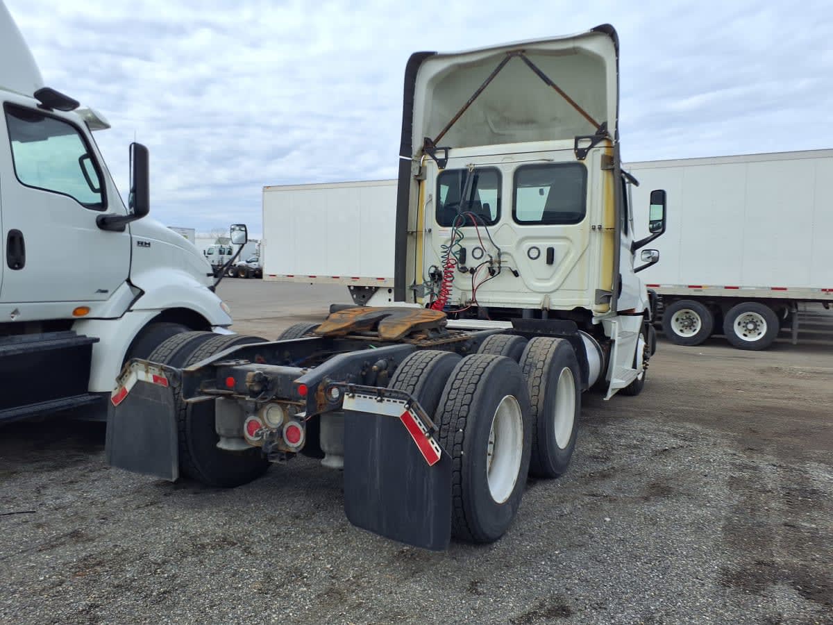 2021 Freightliner - image 4