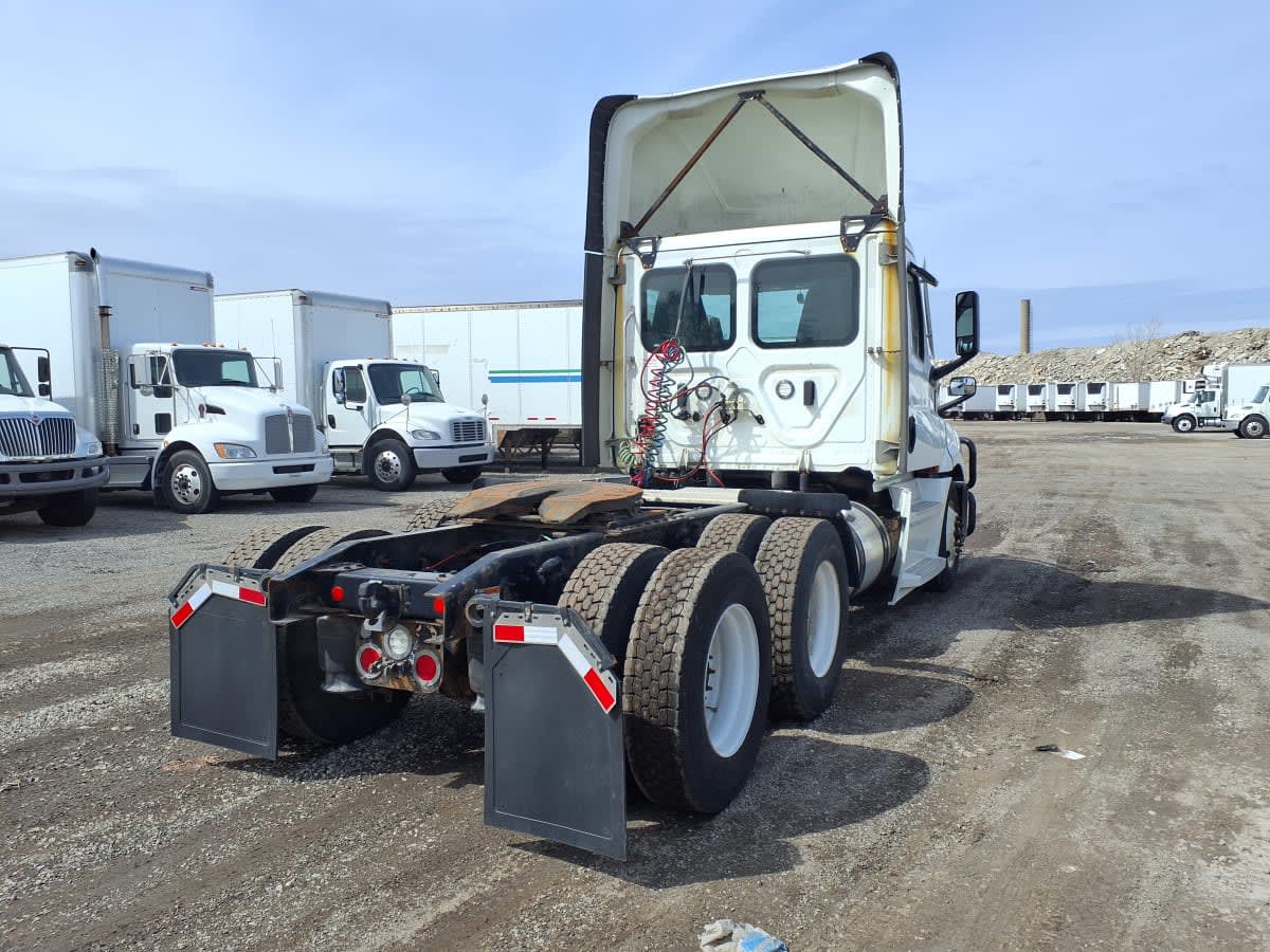 2021 Freightliner - image 4