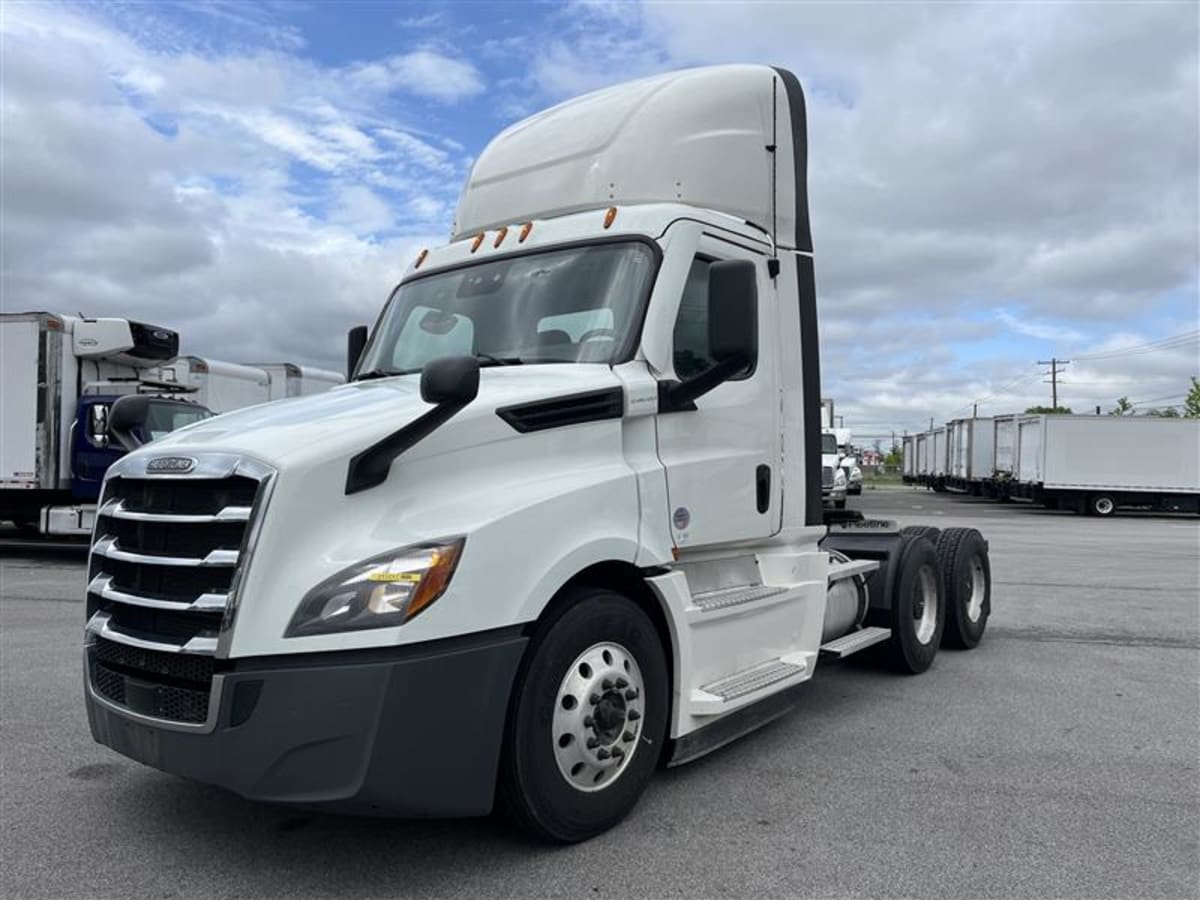 2021 Freightliner NEW CASCADIA PX12664 211017