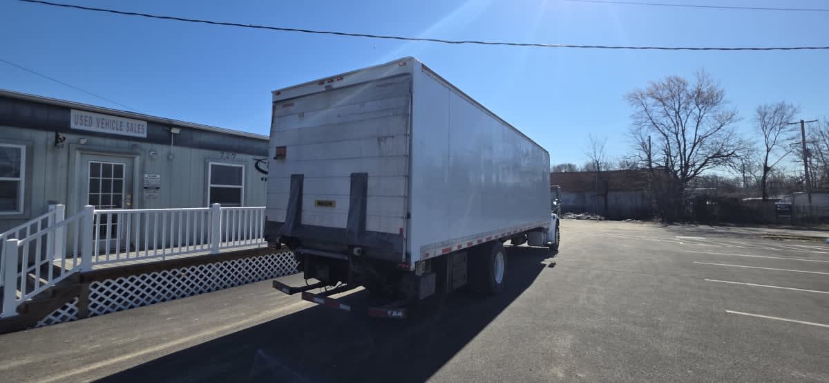 2020 Freightliner/Mercedes M2 106 211451