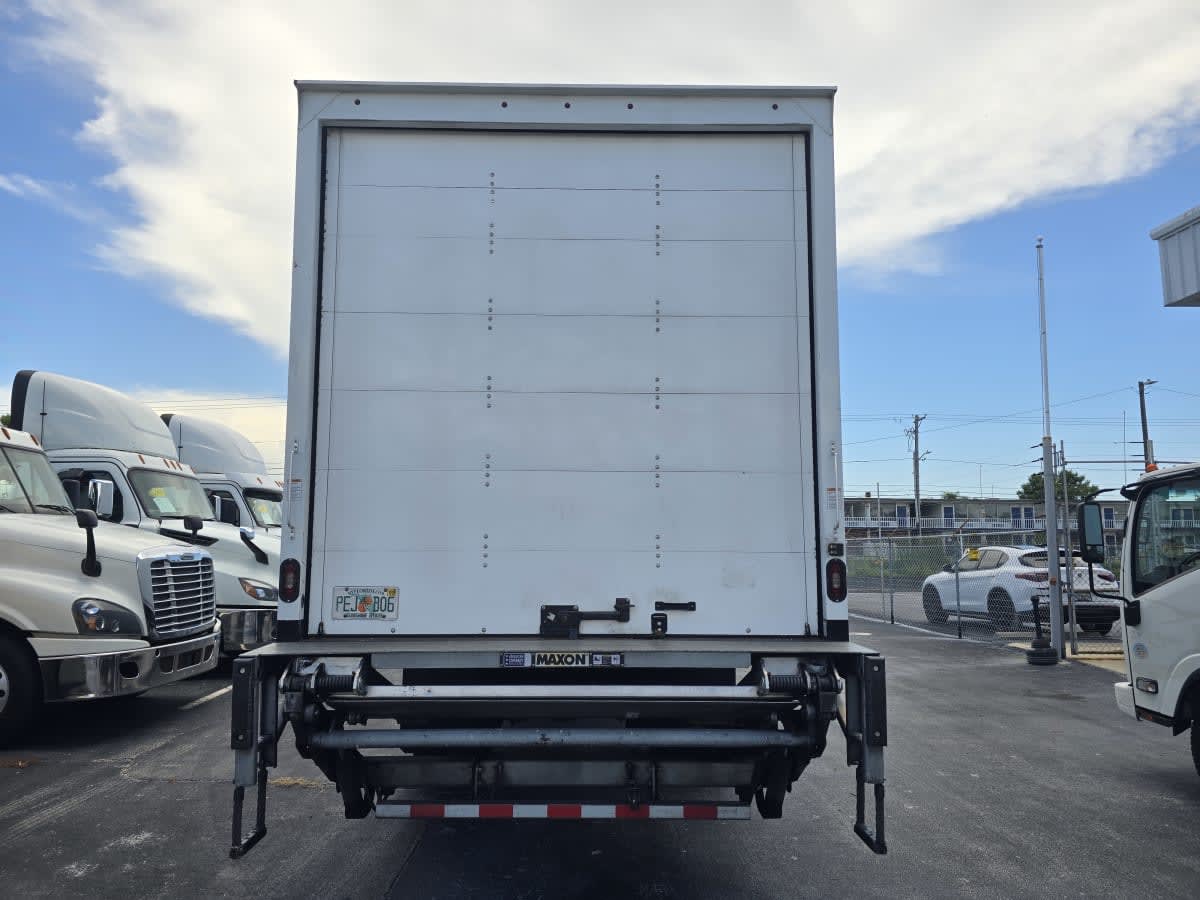 2021 Freightliner M2 106 211659