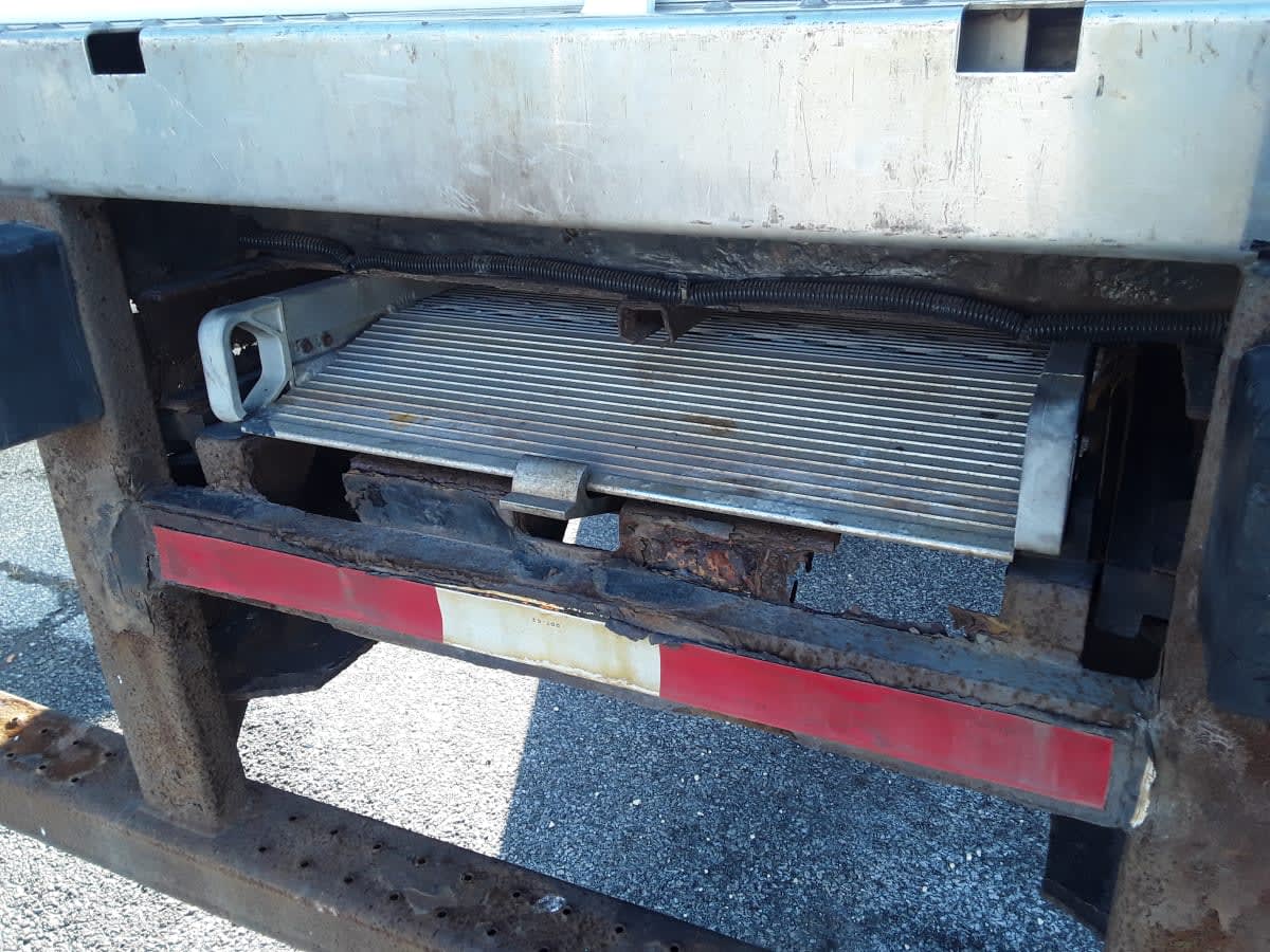 2021 Freightliner/Mercedes M2 106 220835