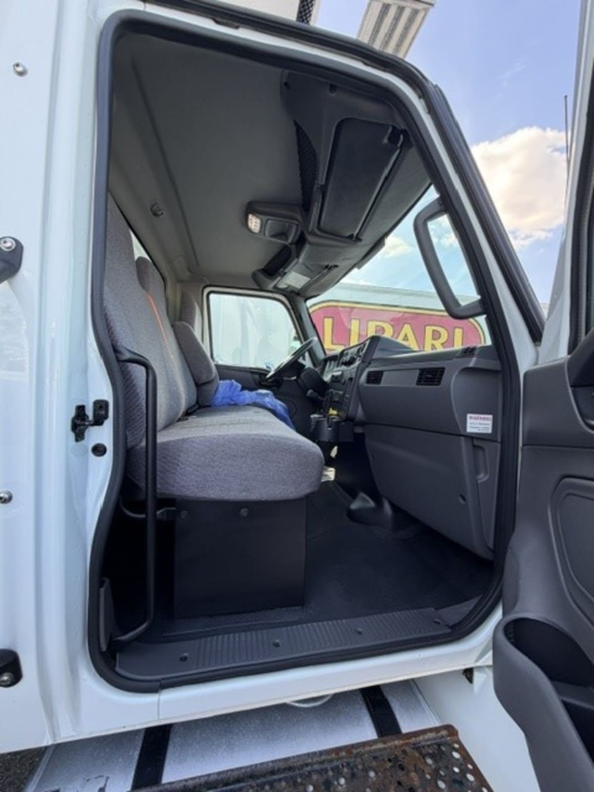 2020 International MV in Allentown, PA — photo 8