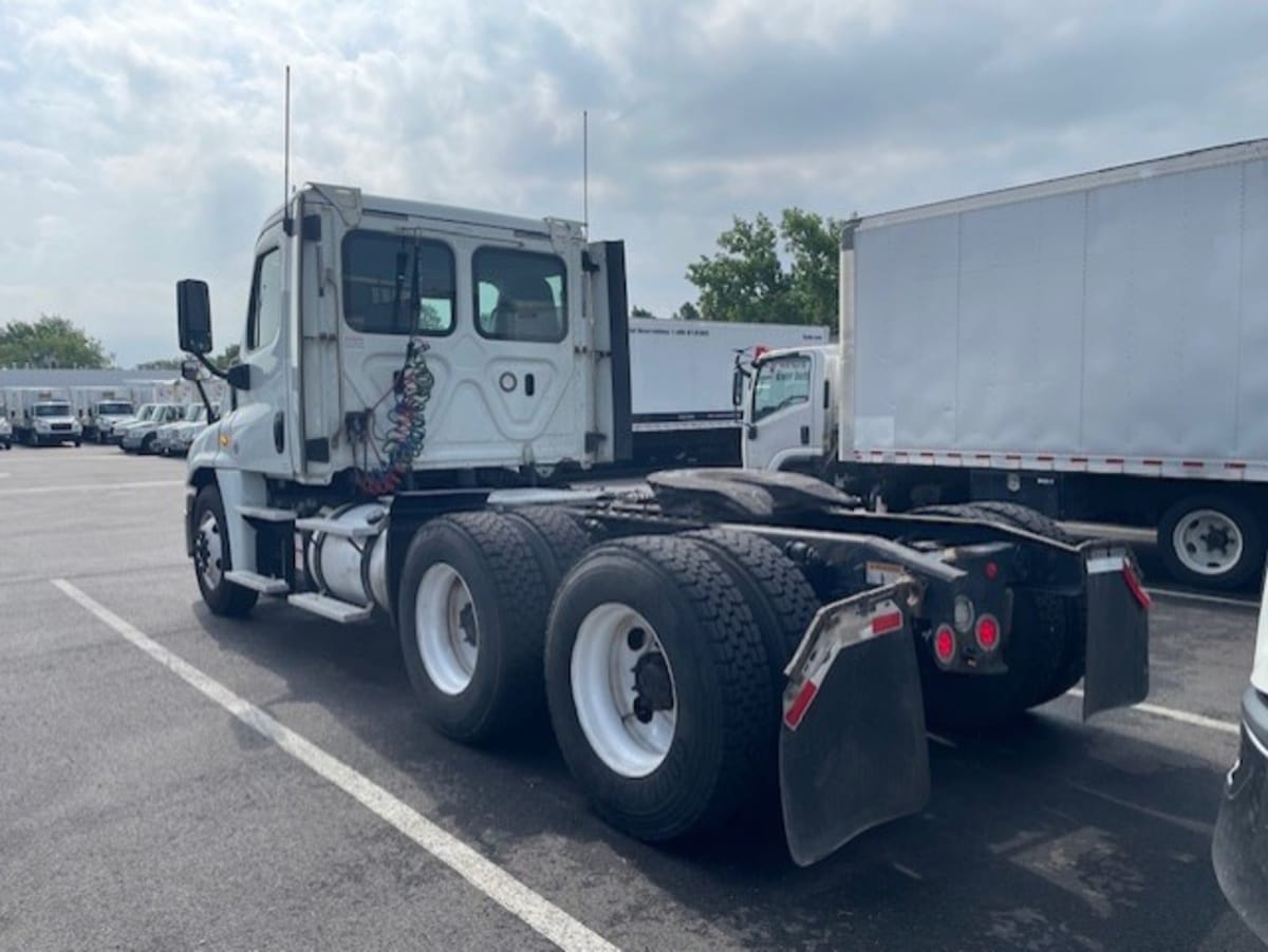 2018 Freightliner - image 6