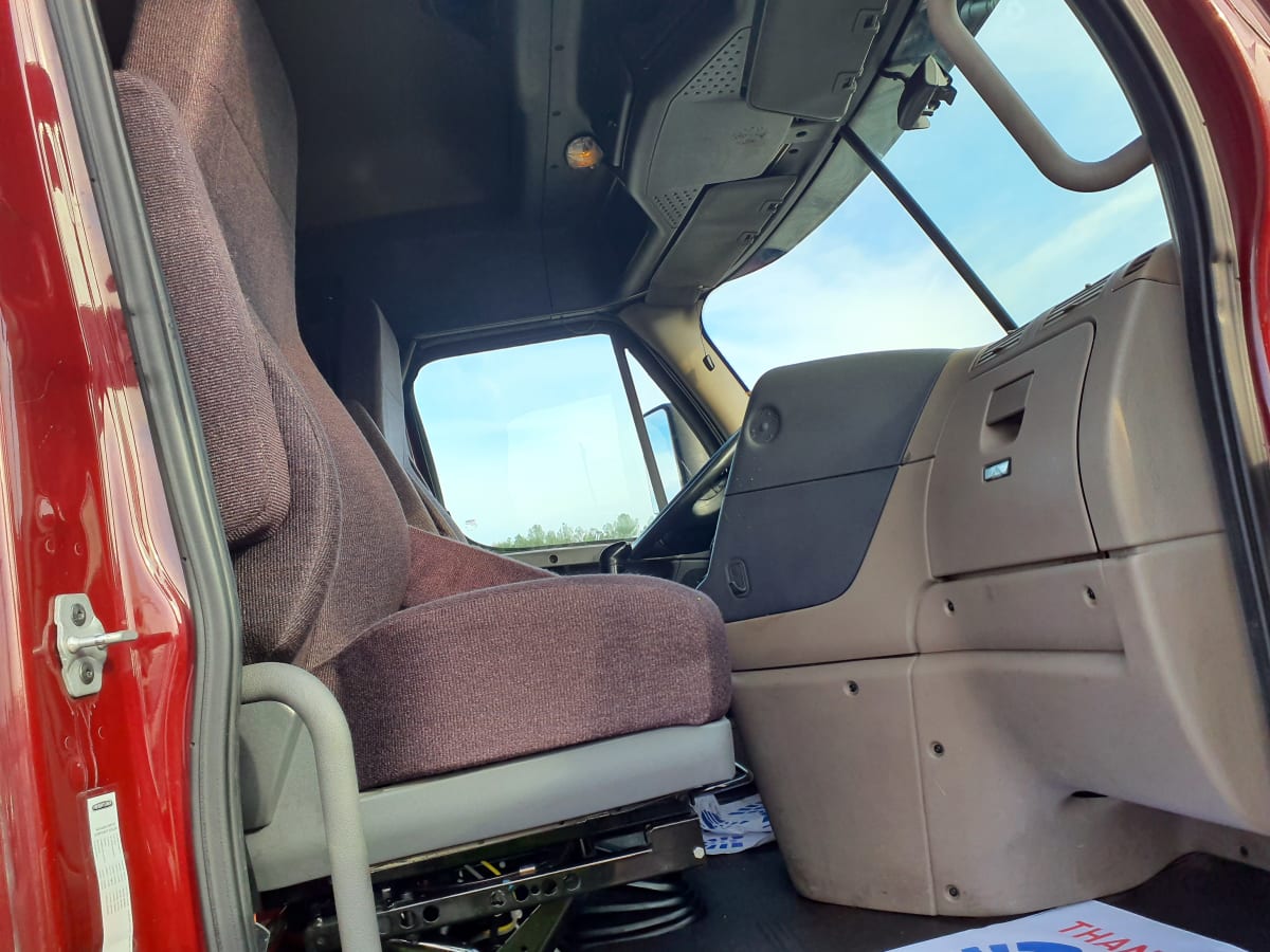 2019 Freightliner/Mercedes CASCADIA 125 221069