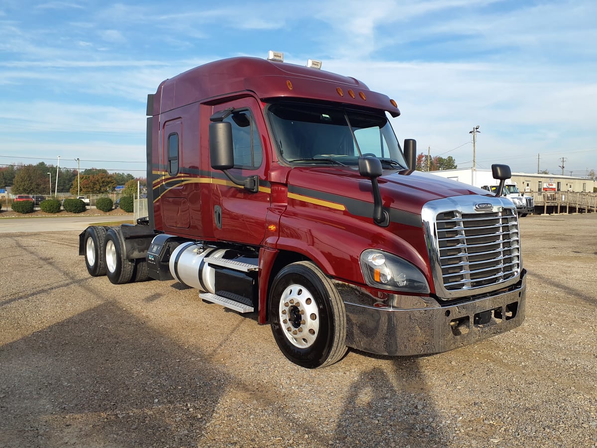 2019 Freightliner/Mercedes CASCADIA 125 221069
