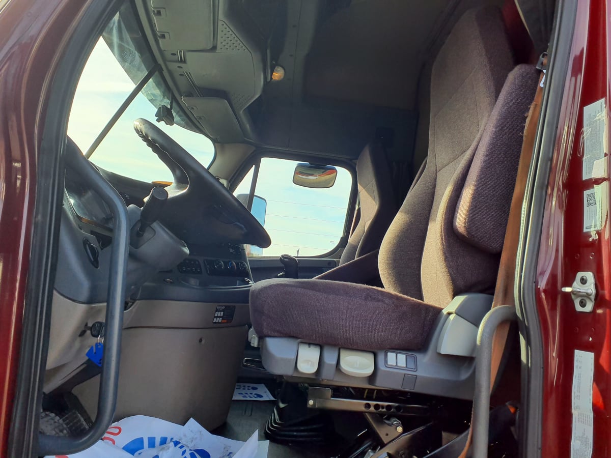 2019 Freightliner/Mercedes CASCADIA 125 221069