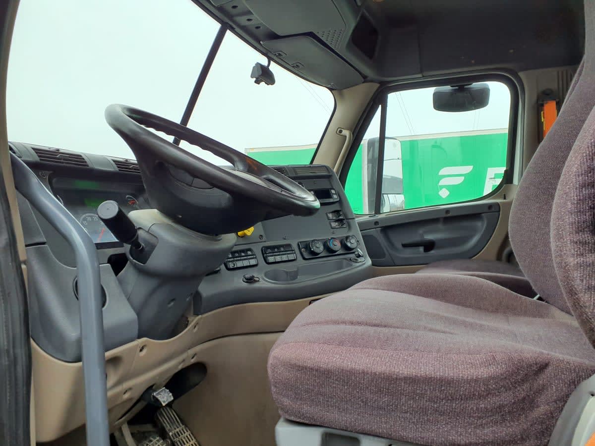 2018 Freightliner/Mercedes CASCADIA 125 221075