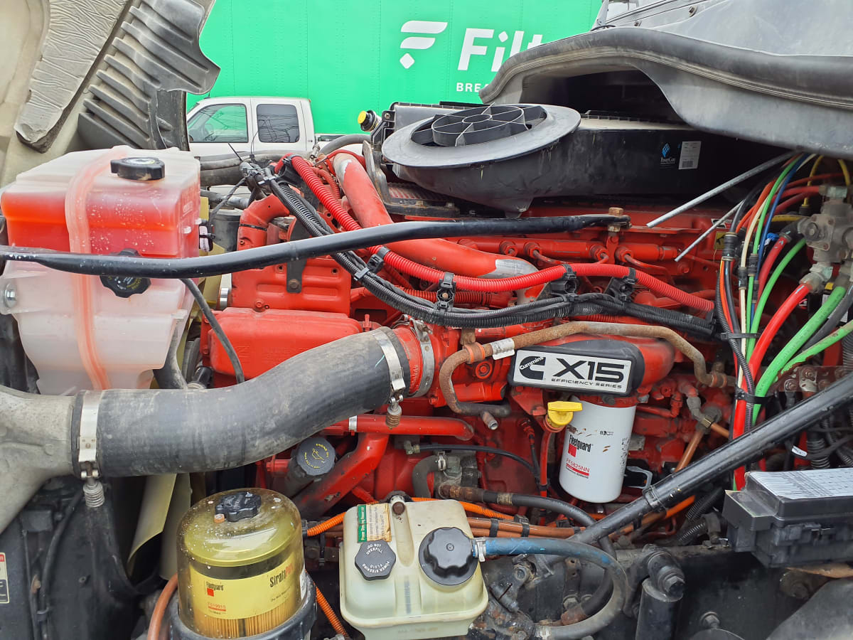 2018 Freightliner/Mercedes CASCADIA 125 221075