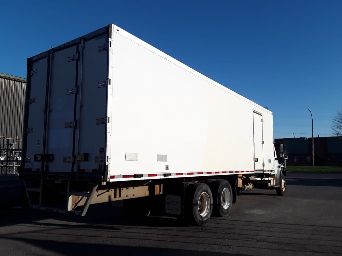 2018 Freightliner/Mercedes M2 106 221094