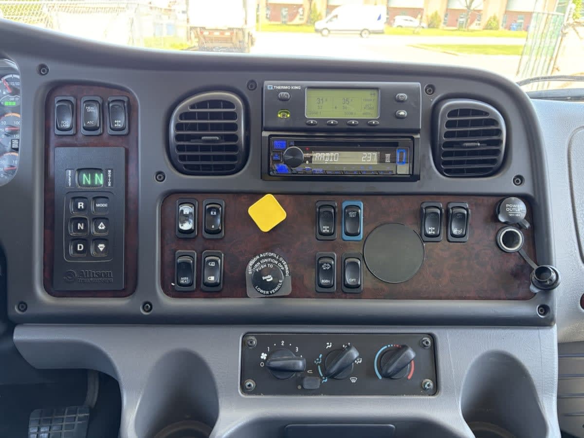 2018 Freightliner/Mercedes M2 106 221095