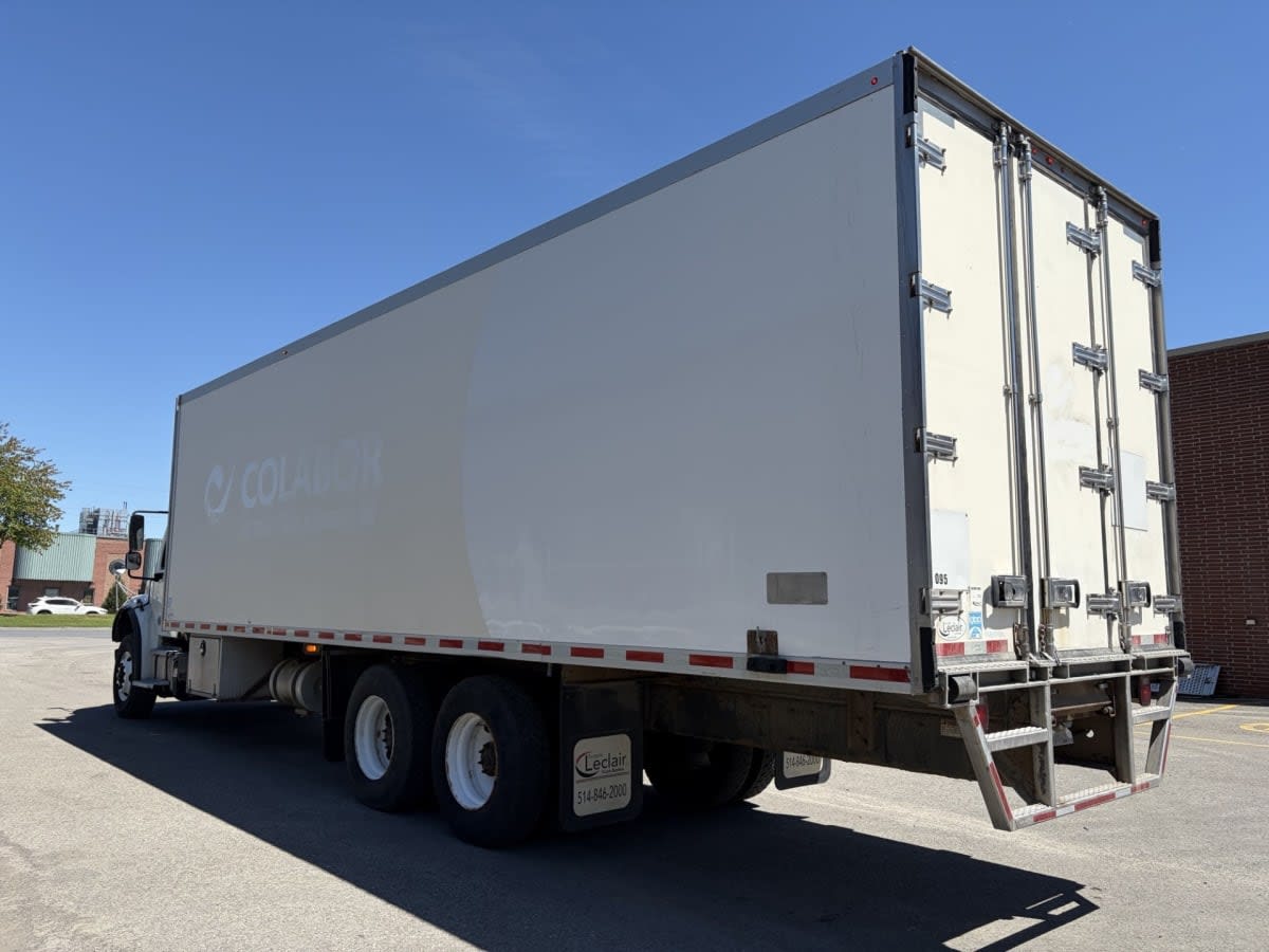 2018 Freightliner/Mercedes M2 106 221095