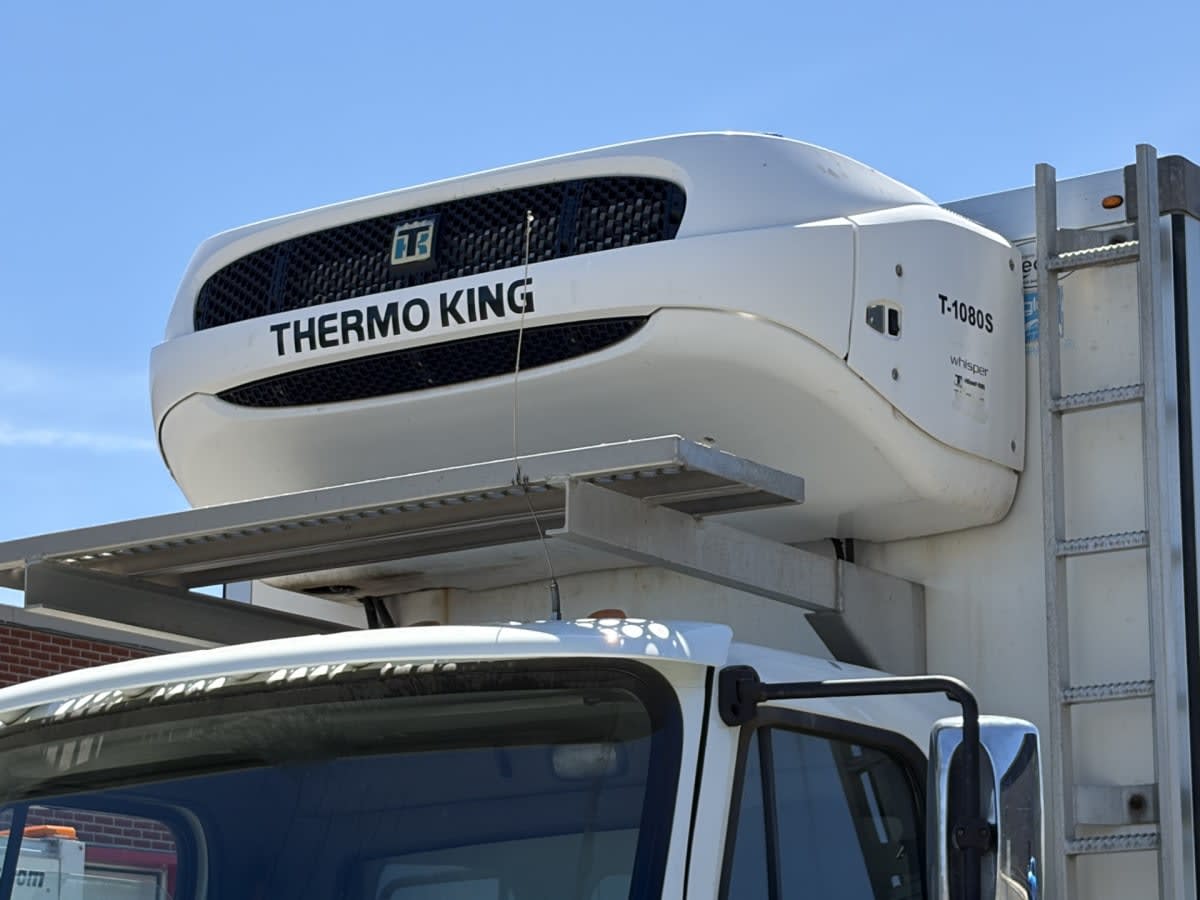 2018 Freightliner/Mercedes M2 106 221095