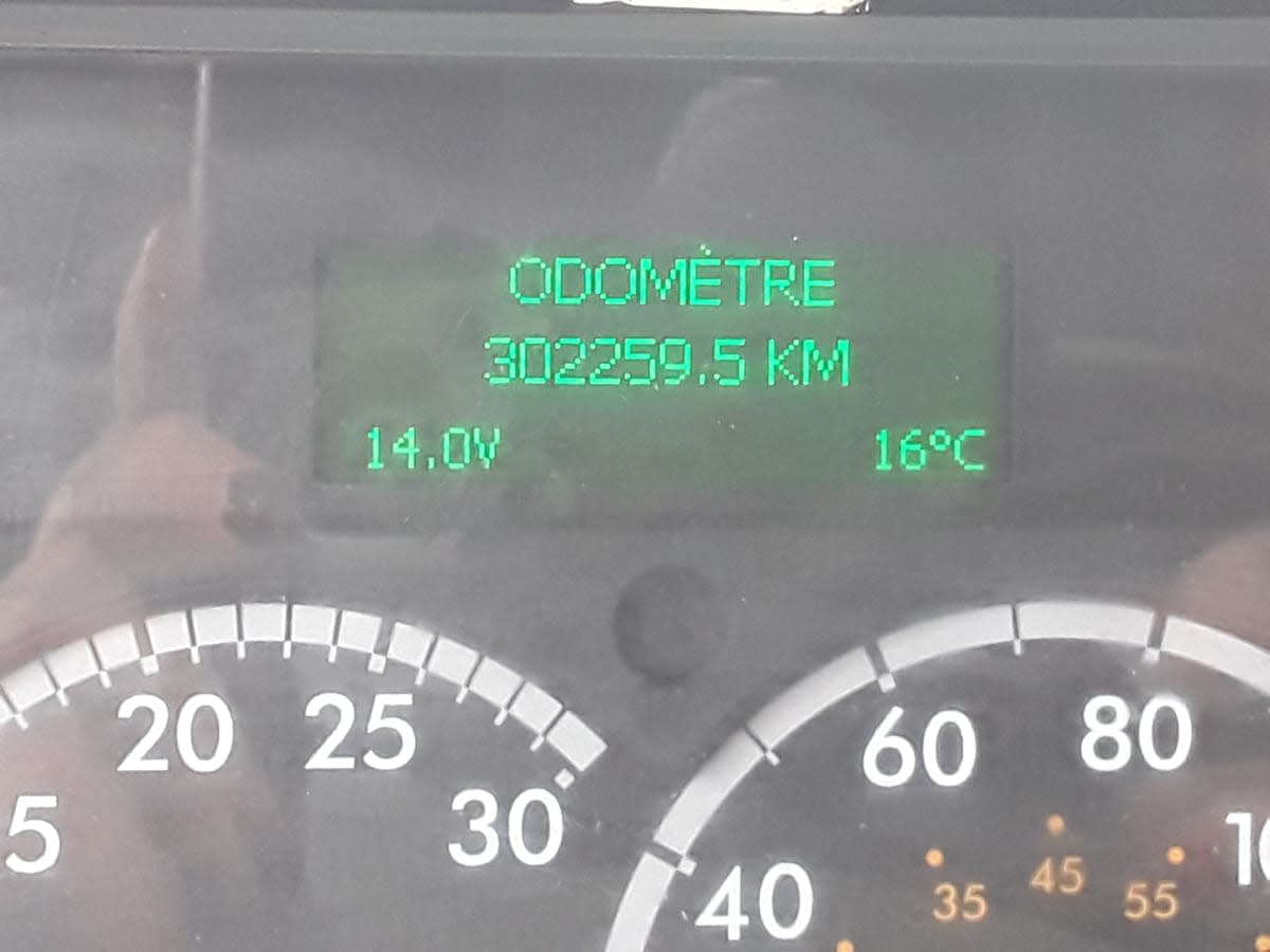 2018 Freightliner M2 106 221100