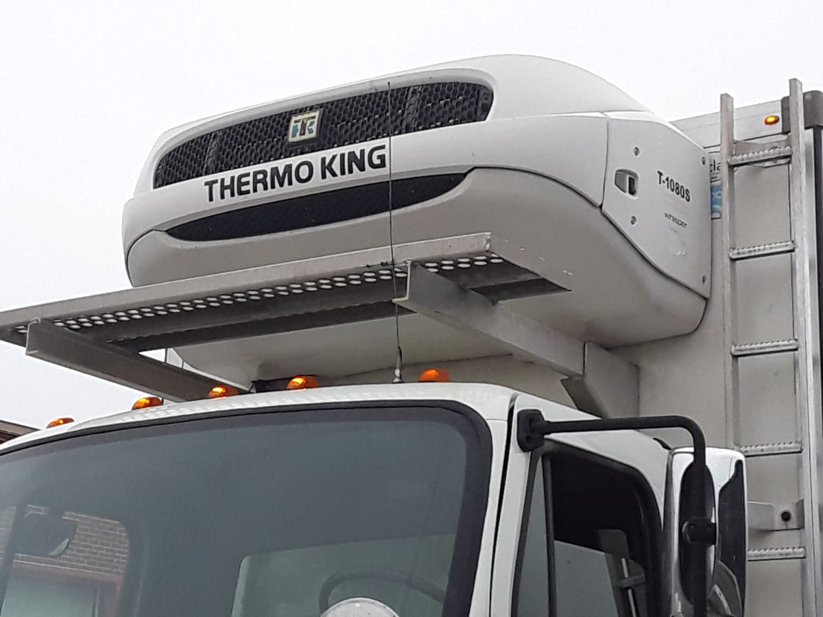 2018 Freightliner M2 106 221100