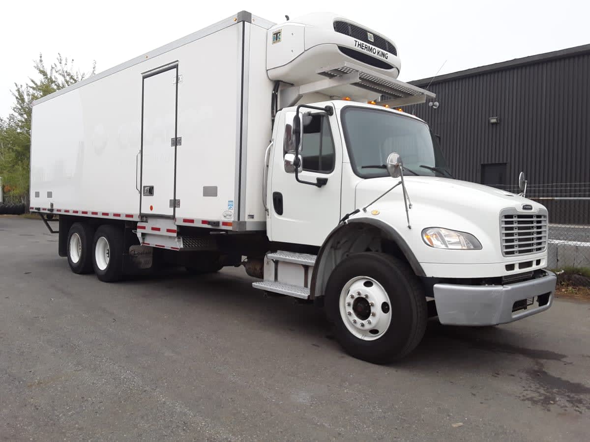 2018 Freightliner M2 106 221100