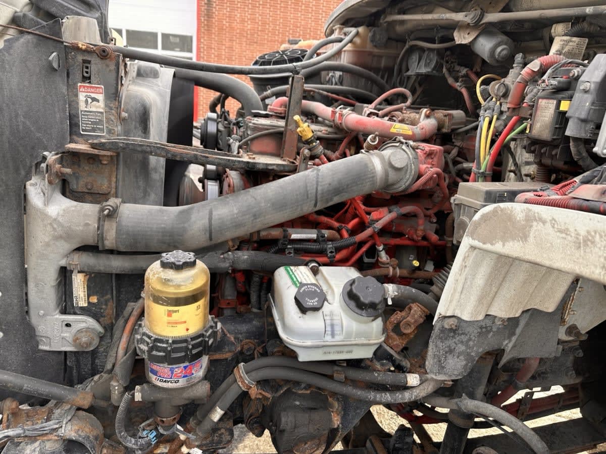 2018 Freightliner/Mercedes M2 106 221119