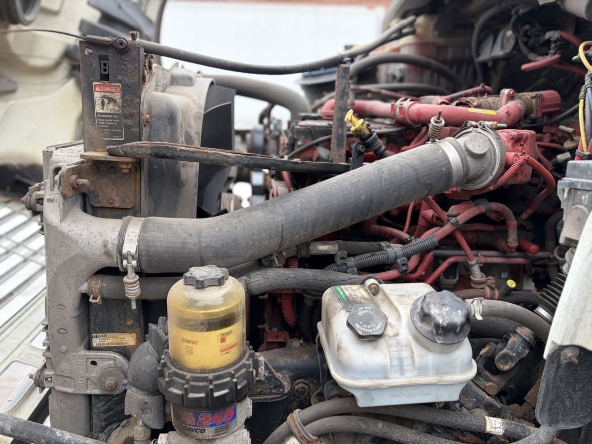 2018 Freightliner/Mercedes M2 106 221120