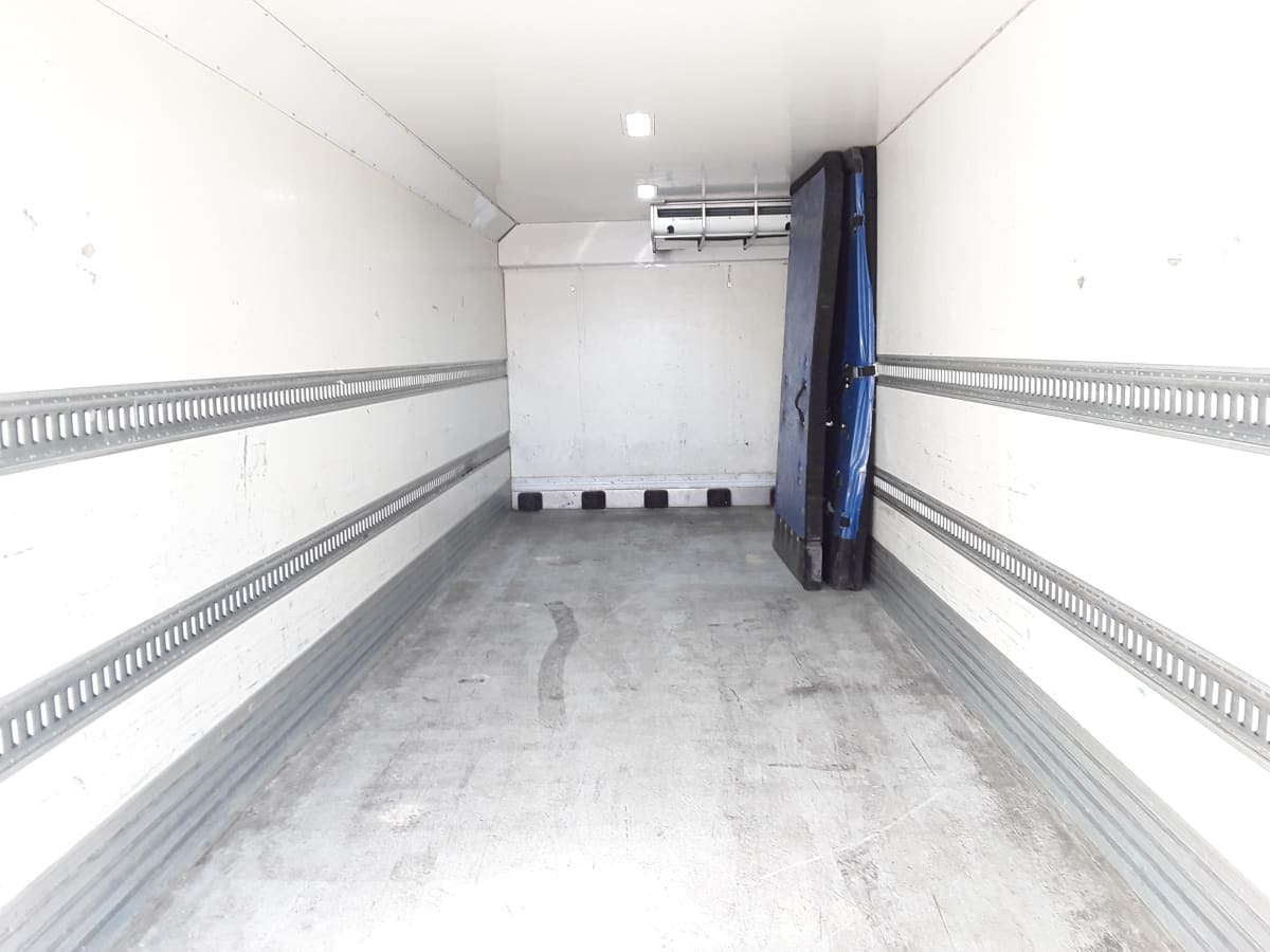 2018 Freightliner/Mercedes M2 106 221126