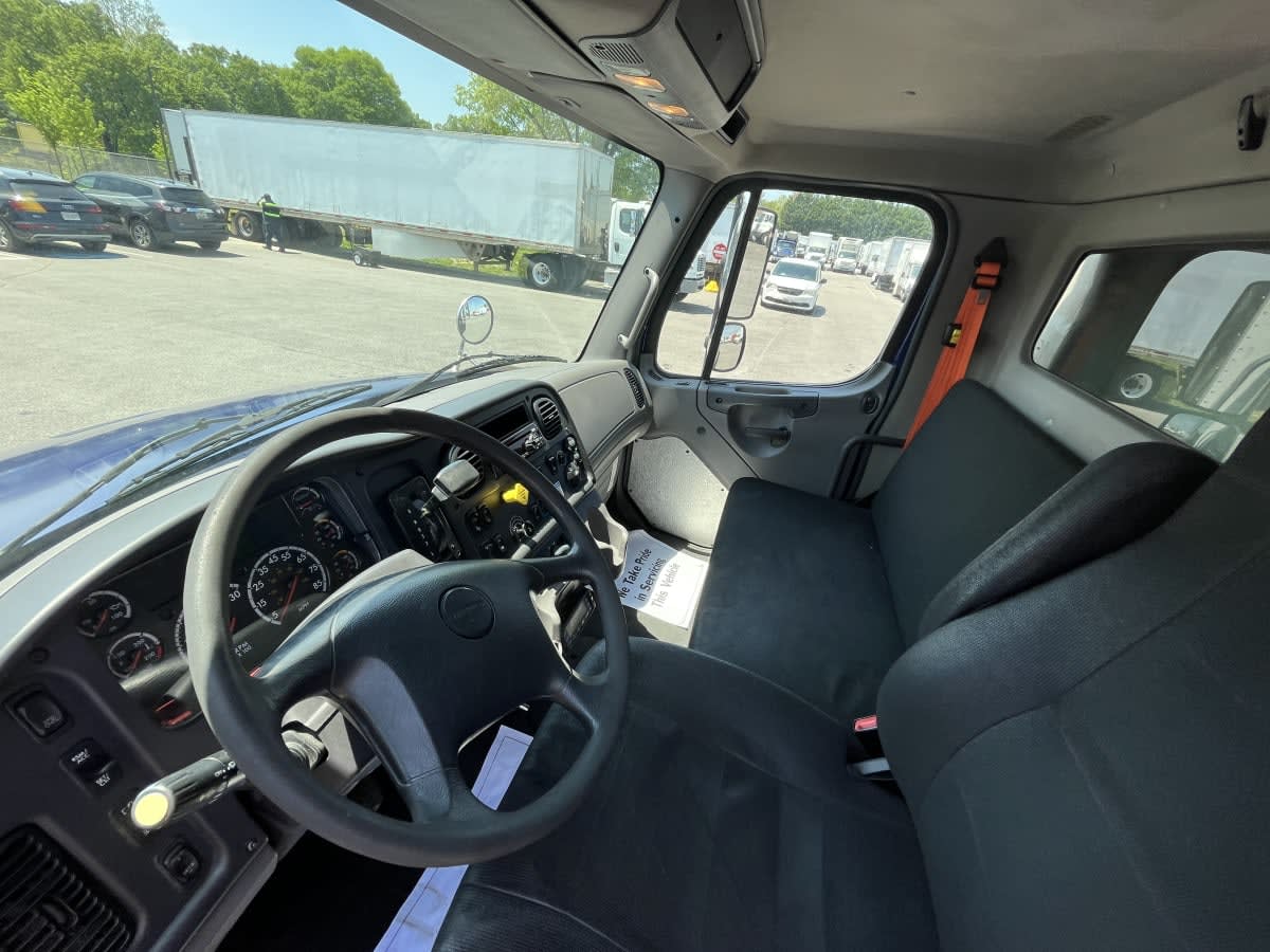 2018 Freightliner/Mercedes M2 106 221165