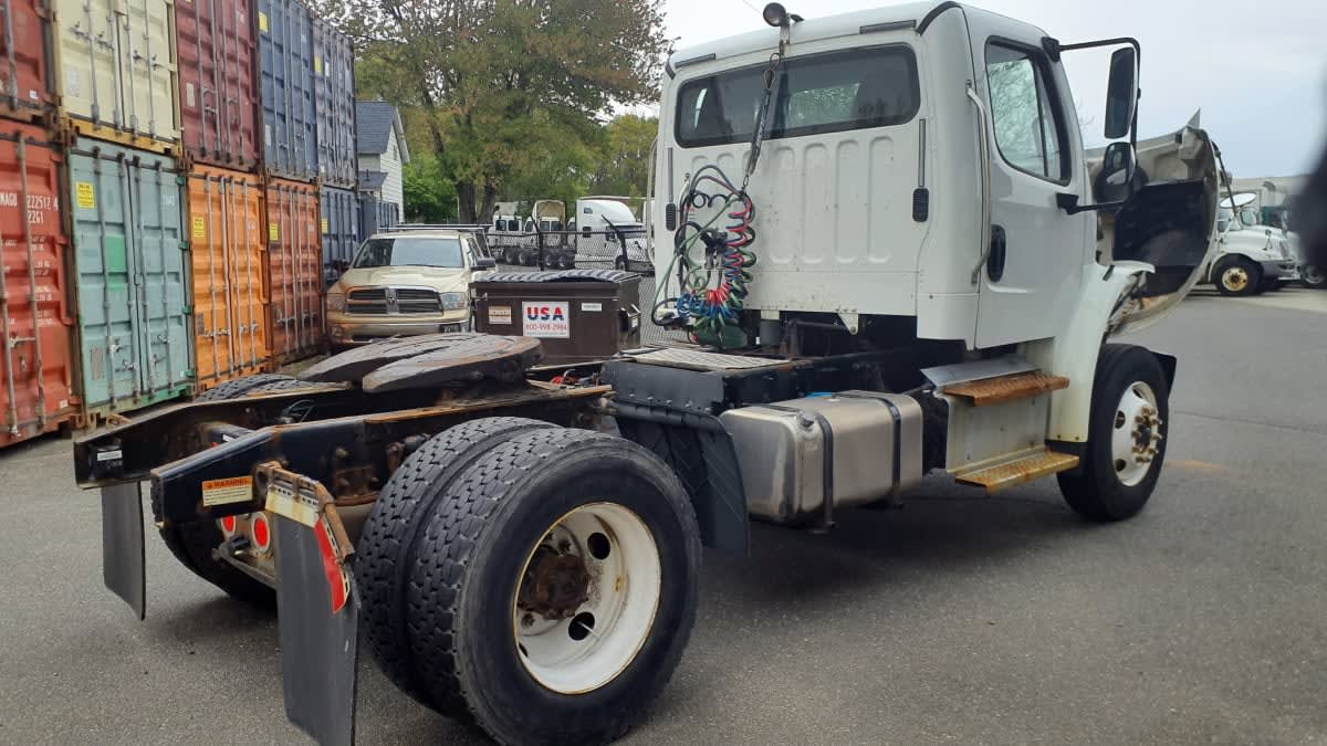 2019 Freightliner/Mercedes M2 106 221172