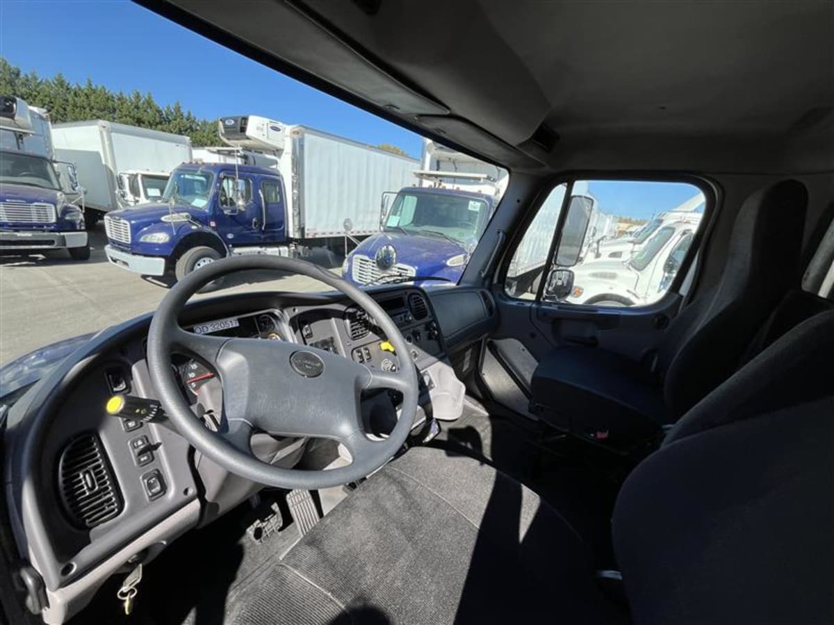 2018 Freightliner/Mercedes M2 106 221176